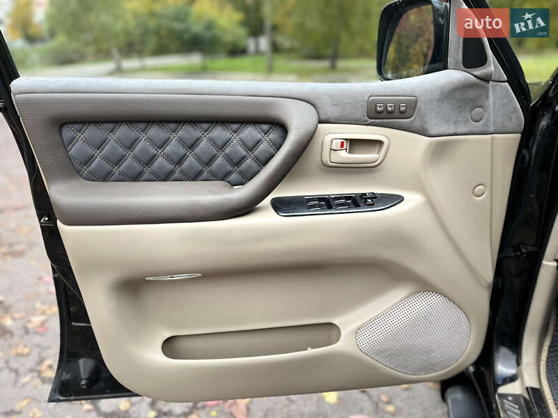 Внедорожник / Кроссовер Toyota Land Cruiser 2005 в Ровно фото 28 Внедорожник / Кроссовер Toyota Land Cruiser 2005 в Ровно