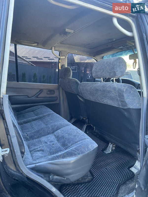 Внедорожник / Кроссовер Toyota Land Cruiser 1997 в Рахове