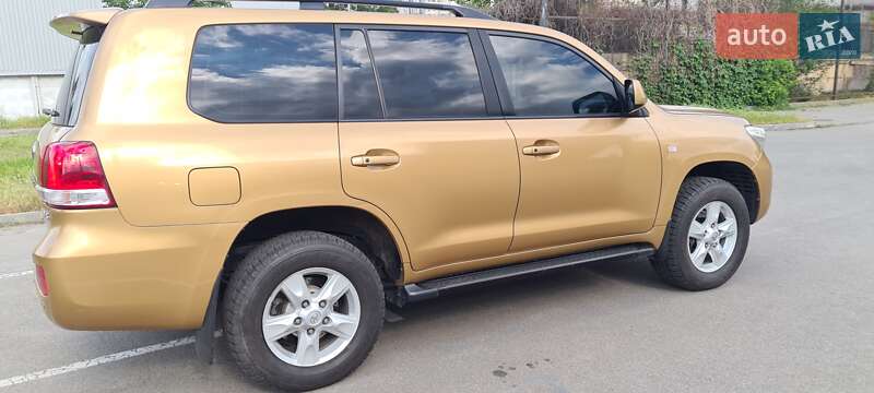 Внедорожник / Кроссовер Toyota Land Cruiser 2008 в Киеве фото 4 Внедорожник / Кроссовер Toyota Land Cruiser 2008 в Киеве