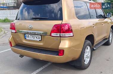 Внедорожник / Кроссовер Toyota Land Cruiser 2008 в 