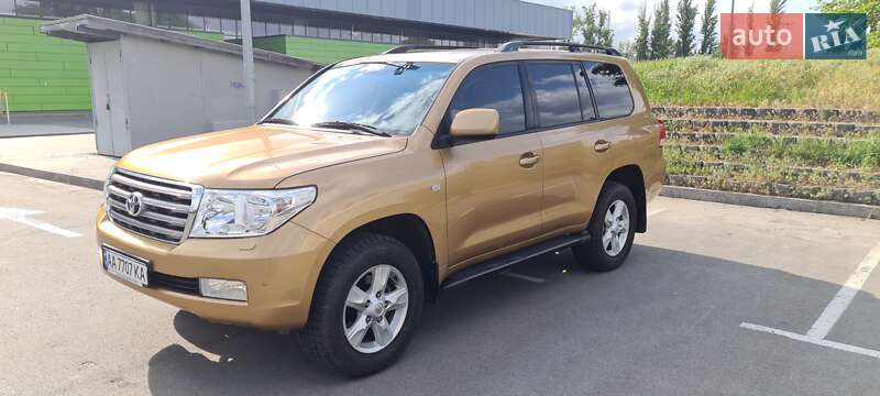 Внедорожник / Кроссовер Toyota Land Cruiser 2008 в Киеве фото 7 Внедорожник / Кроссовер Toyota Land Cruiser 2008 в Киеве