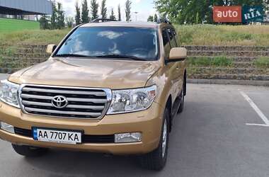 Внедорожник / Кроссовер Toyota Land Cruiser 2008 в 