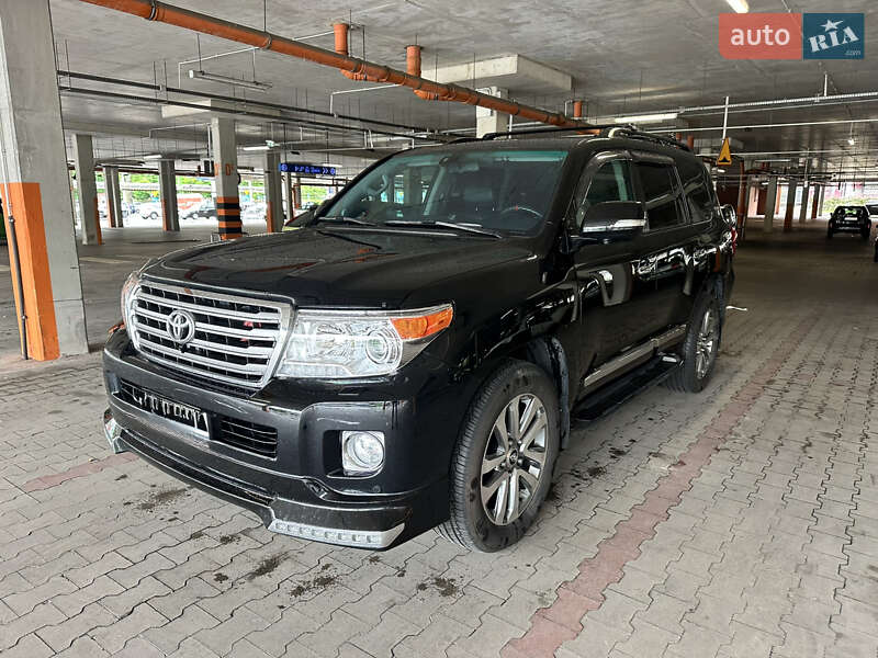 Внедорожник / Кроссовер Toyota Land Cruiser 2012 в Киеве фото 3 Внедорожник / Кроссовер Toyota Land Cruiser 2012 в Киеве