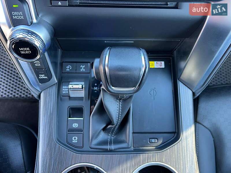 Внедорожник / Кроссовер Toyota Land Cruiser 2022 в Львове