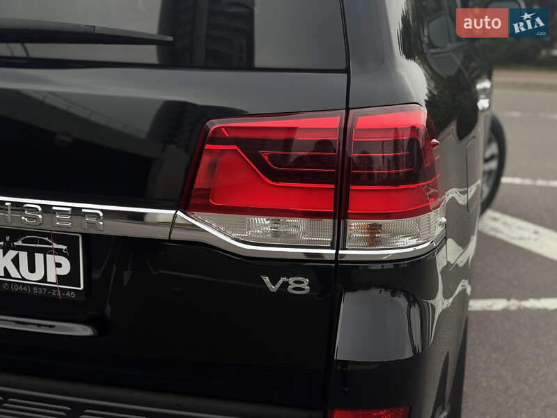 Внедорожник / Кроссовер Toyota Land Cruiser 2016 в Киеве