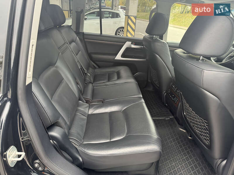 Внедорожник / Кроссовер Toyota Land Cruiser 2016 в Киеве