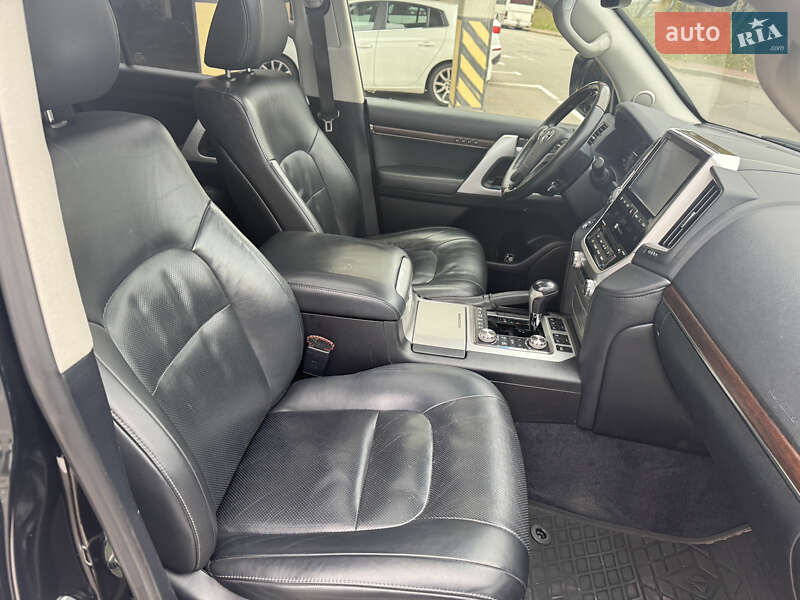 Внедорожник / Кроссовер Toyota Land Cruiser 2016 в Киеве