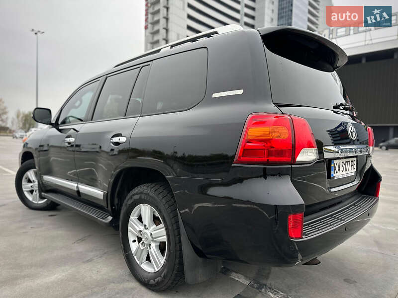 Внедорожник / Кроссовер Toyota Land Cruiser 2014 в Киеве
