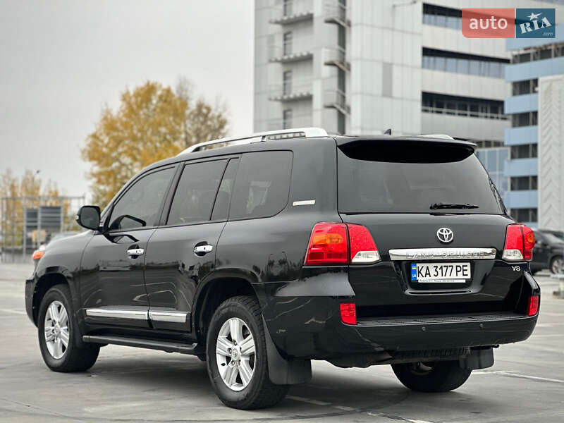 Внедорожник / Кроссовер Toyota Land Cruiser 2014 в Киеве