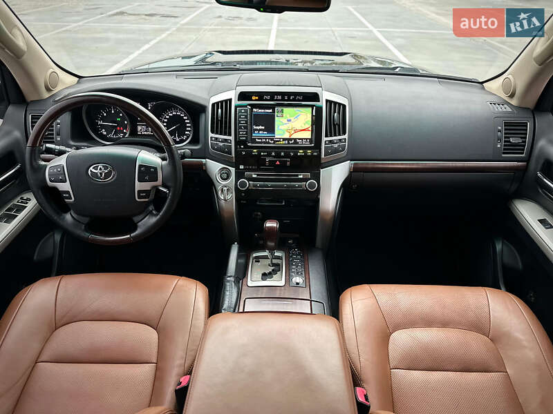 Внедорожник / Кроссовер Toyota Land Cruiser 2014 в Киеве