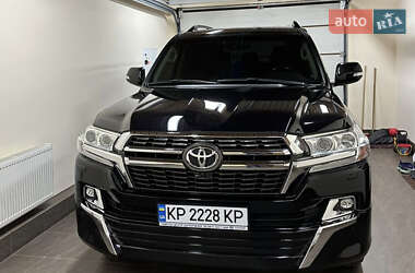 Внедорожник / Кроссовер Toyota Land Cruiser 2020 в Запорожье