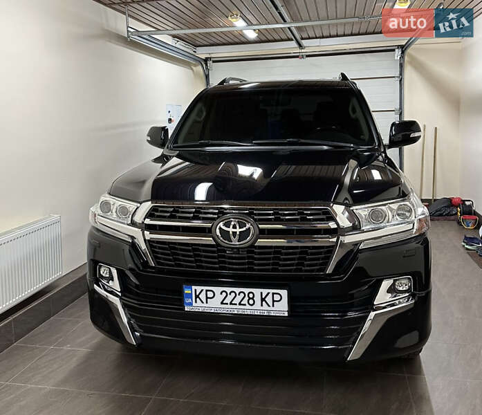 Toyota Land Cruiser 2020