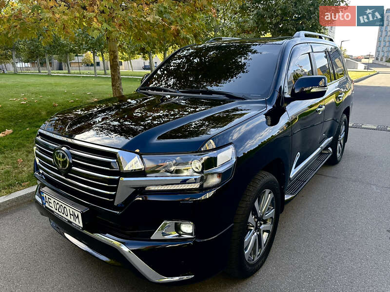 Внедорожник / Кроссовер Toyota Land Cruiser 2017 в Днепре фото 18 Внедорожник / Кроссовер Toyota Land Cruiser 2017 в Днепре