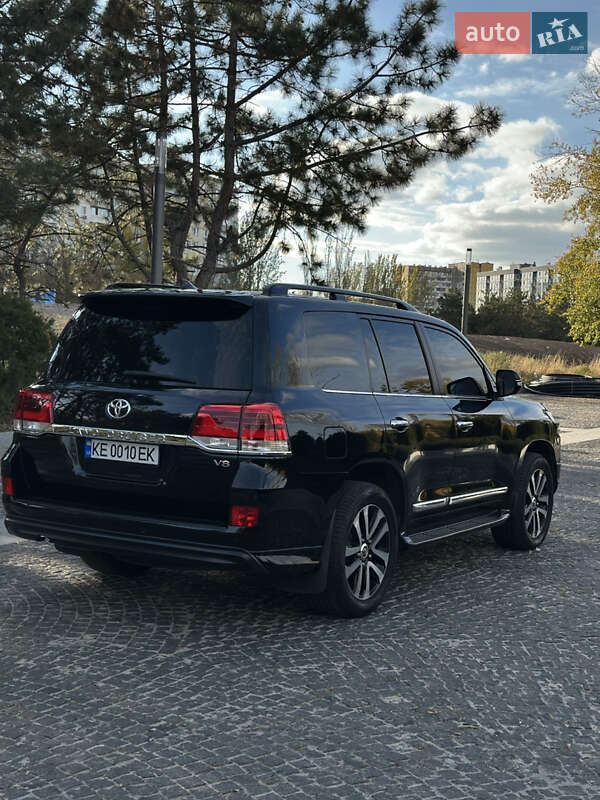 Внедорожник / Кроссовер Toyota Land Cruiser 2018 в Днепре фото 5 Внедорожник / Кроссовер Toyota Land Cruiser 2018 в Днепре
