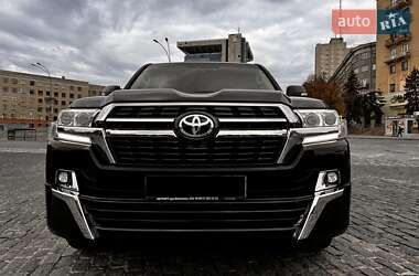 Toyota Land Cruiser 2020