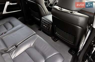 Внедорожник / Кроссовер Toyota Land Cruiser 2020 в 