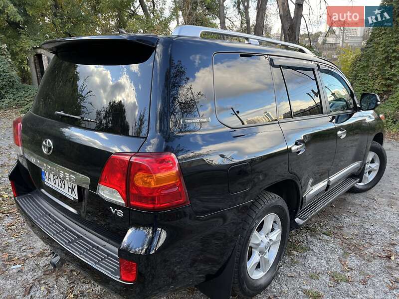 Внедорожник / Кроссовер Toyota Land Cruiser 2014 в Киеве