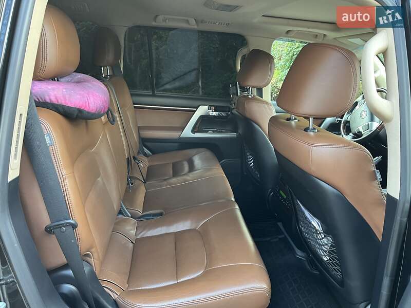 Внедорожник / Кроссовер Toyota Land Cruiser 2014 в Киеве