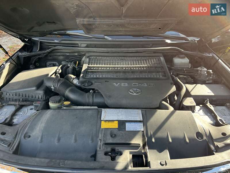 Внедорожник / Кроссовер Toyota Land Cruiser 2014 в Киеве