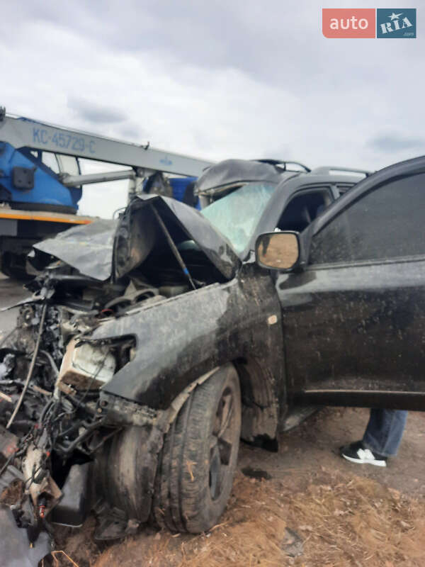 Внедорожник / Кроссовер Toyota Land Cruiser 2011 в Шостке