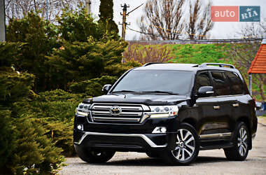 Позашляховик / Кросовер Toyota Land Cruiser 2017 в Дніпрі