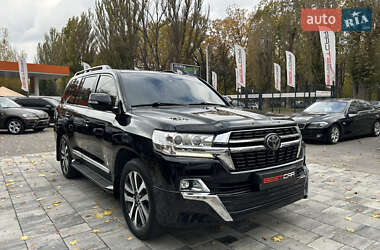 Позашляховик / Кросовер Toyota Land Cruiser 2016 в  фото 9 Позашляховик / Кросовер Toyota Land Cruiser 2016 в