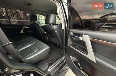Позашляховик / Кросовер Toyota Land Cruiser 2016 в  фото 35 Позашляховик / Кросовер Toyota Land Cruiser 2016 в