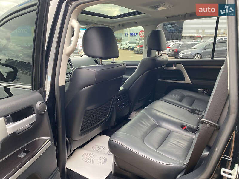 Внедорожник / Кроссовер Toyota Land Cruiser 2018 в Житомире фото 11 Внедорожник / Кроссовер Toyota Land Cruiser 2018 в Житомире