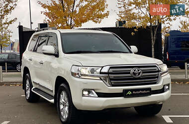 Внедорожник / Кроссовер Toyota Land Cruiser 2019 в 