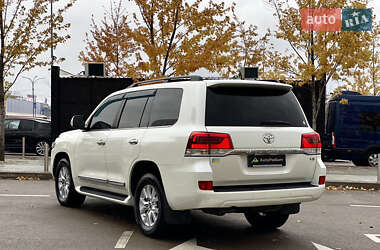 Внедорожник / Кроссовер Toyota Land Cruiser 2019 в 