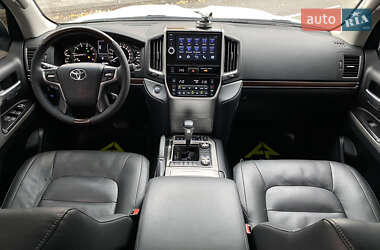 Внедорожник / Кроссовер Toyota Land Cruiser 2019 в 