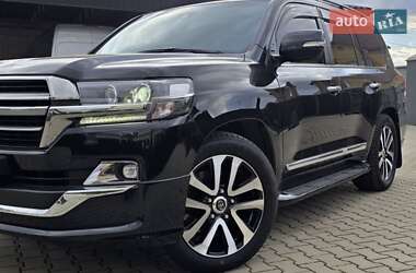 Внедорожник / Кроссовер Toyota Land Cruiser 2019 в Черновцах