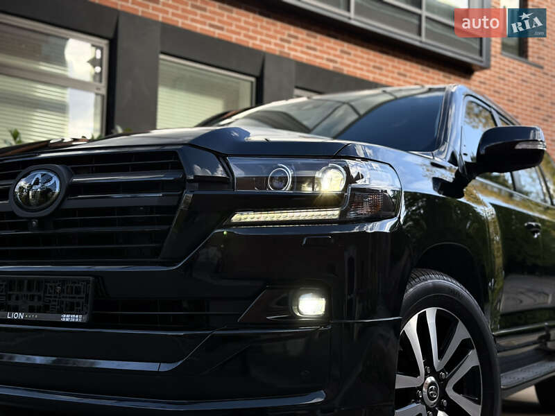 Внедорожник / Кроссовер Toyota Land Cruiser 2016 в Львове фото 6 Внедорожник / Кроссовер Toyota Land Cruiser 2016 в Львове