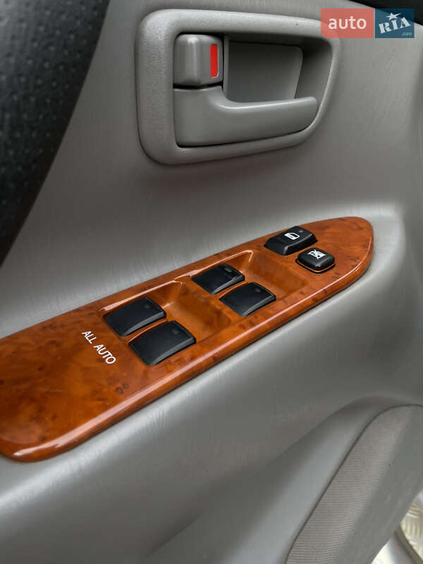 Внедорожник / Кроссовер Toyota Land Cruiser 2003 в Одессе фото 9 Внедорожник / Кроссовер Toyota Land Cruiser 2003 в Одессе