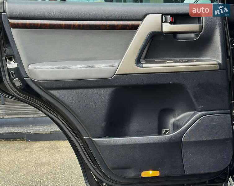 Внедорожник / Кроссовер Toyota Land Cruiser 2008 в Киеве фото 22 Внедорожник / Кроссовер Toyota Land Cruiser 2008 в Киеве