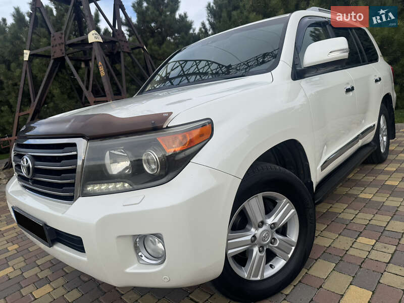 Toyota Land Cruiser 2014