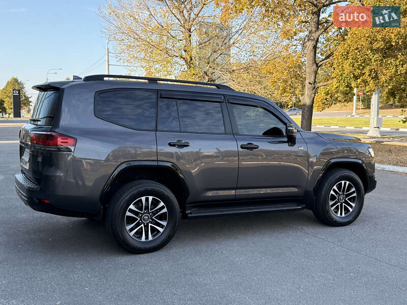 Внедорожник / Кроссовер Toyota Land Cruiser 2021 в Харькове