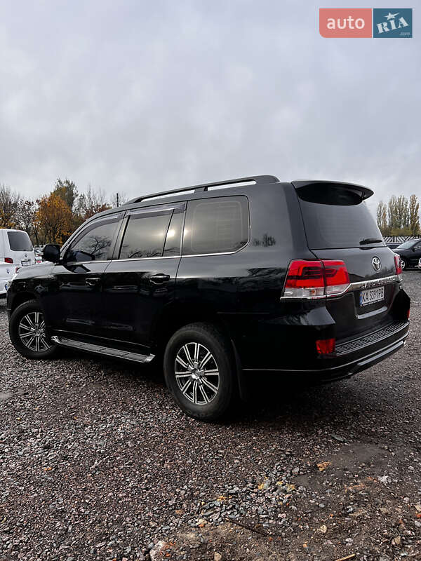 Позашляховик / Кросовер Toyota Land Cruiser 2015 в Черкасах фото 7 Позашляховик / Кросовер Toyota Land Cruiser 2015 в Черкасах