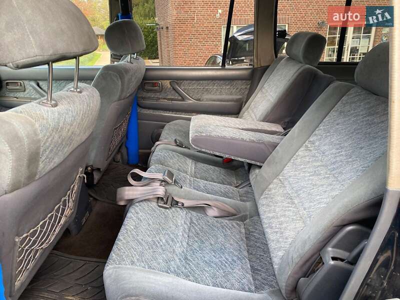 Внедорожник / Кроссовер Toyota Land Cruiser 1990 в Покровске фото 2 Внедорожник / Кроссовер Toyota Land Cruiser 1990 в Покровске