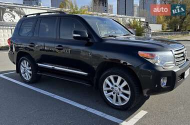 Внедорожник / Кроссовер Toyota Land Cruiser 2013 в Киеве Внедорожник / Кроссовер Toyota Land Cruiser 2013 в Киеве