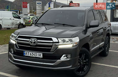 Позашляховик / Кросовер Toyota Land Cruiser 2010 в Мукачевому