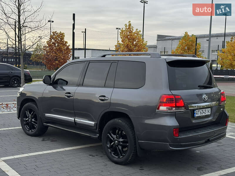 Внедорожник / Кроссовер Toyota Land Cruiser 2010 в Мукачево