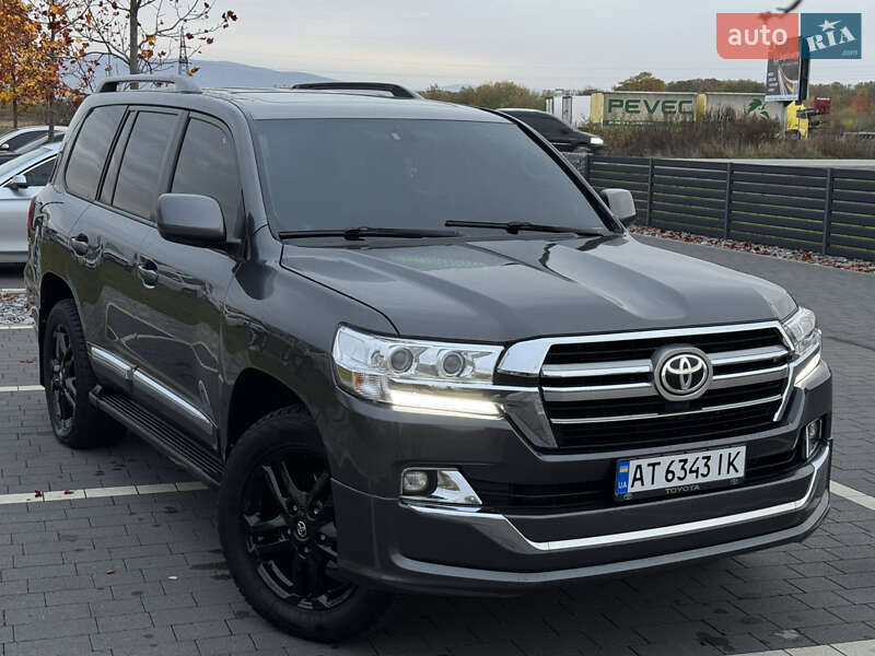 Внедорожник / Кроссовер Toyota Land Cruiser 2010 в Мукачево