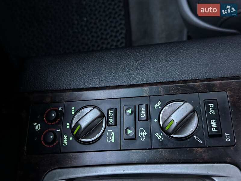 Внедорожник / Кроссовер Toyota Land Cruiser 2010 в Мукачево