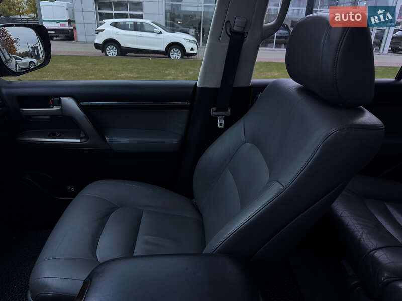 Внедорожник / Кроссовер Toyota Land Cruiser 2010 в Мукачево