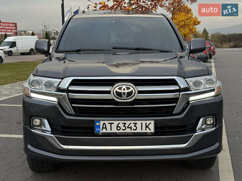 Внедорожник / Кроссовер Toyota Land Cruiser 2010 в Мукачево