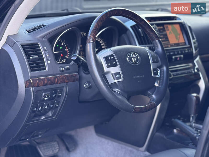 Позашляховик / Кросовер Toyota Land Cruiser 2013 в Білій Церкві