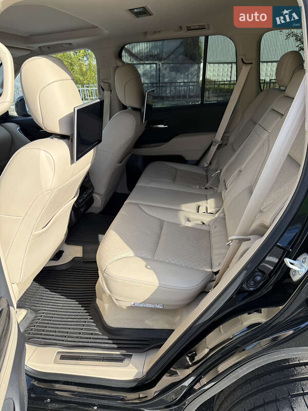 Внедорожник / Кроссовер Toyota Land Cruiser 2021 в Киеве фото 11 Внедорожник / Кроссовер Toyota Land Cruiser 2021 в Киеве
