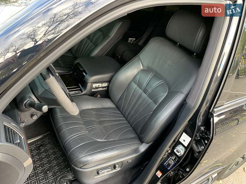 Внедорожник / Кроссовер Toyota Land Cruiser 2019 в Кривом Роге