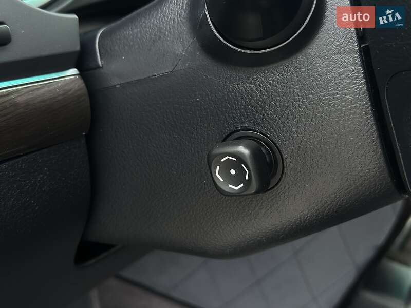 Внедорожник / Кроссовер Toyota Land Cruiser 2011 в Черновцах фото 39 Внедорожник / Кроссовер Toyota Land Cruiser 2011 в Черновцах